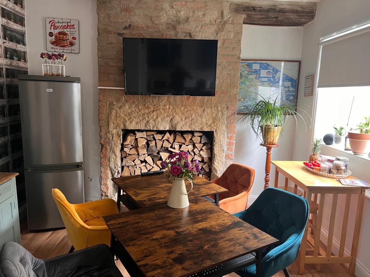 Ferienwohnung The Badger Set Hinderwell Exterior foto